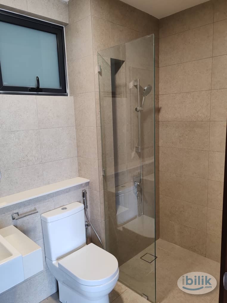 Room at MUZE, PICC – nearby Teleperformance, USM, SPICE, FIZ Bayan Lepas, INTI, Queensbay Mall, Pantai Hospital - Image 4