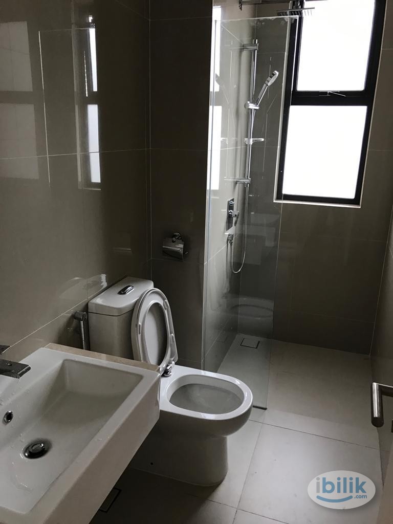 Master Room at South View, Bangsar South - Image 1