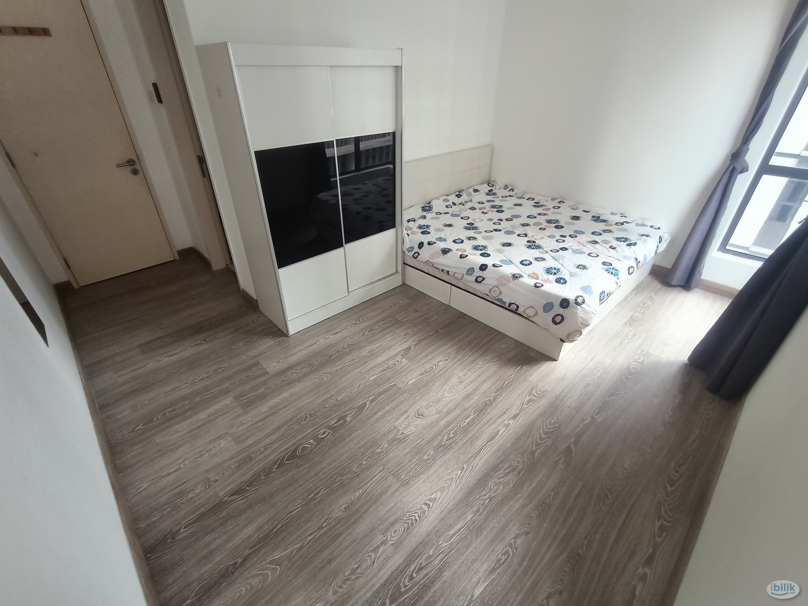 Master Room at South View, Bangsar South - Image 3