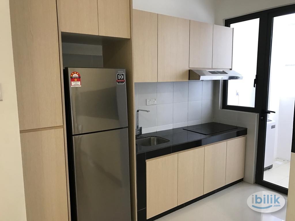 Master Room at South View, Bangsar South - Image 4