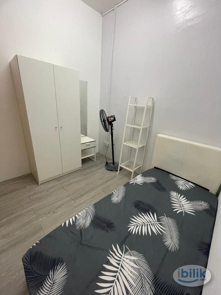 5 Mins walk to SS15 LRT, Single Room at SS15, Subang Jaya, HIS International School, SS15 Courtyard, 2nd Street SS15 Bun - Image 2
