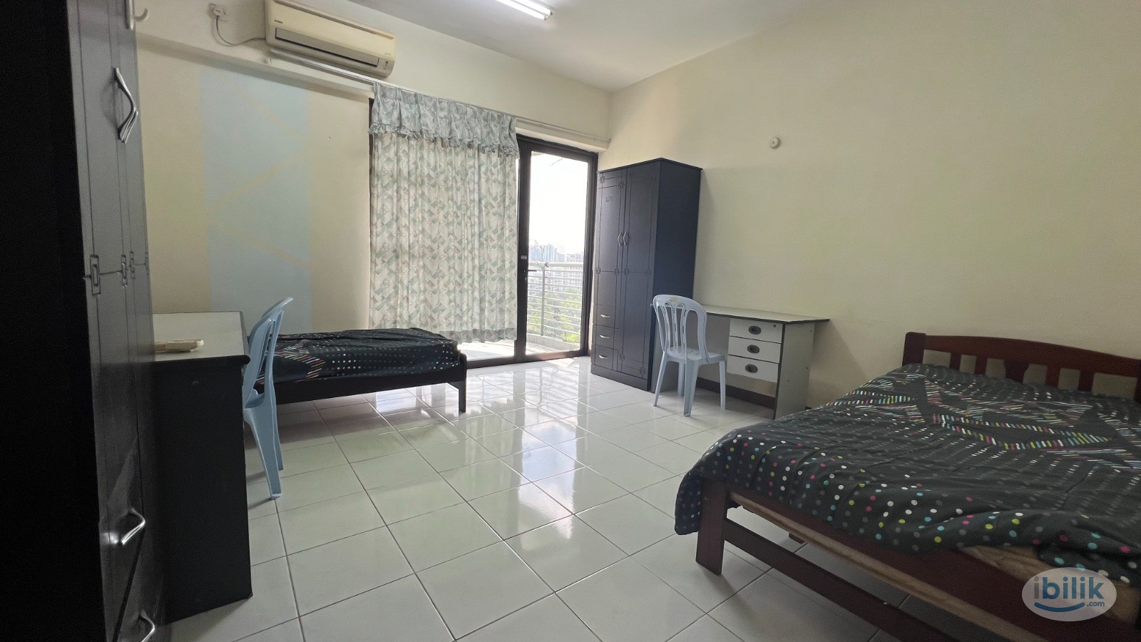 Middle Room at Sunway Damansara, Petaling Jaya - Image 3
