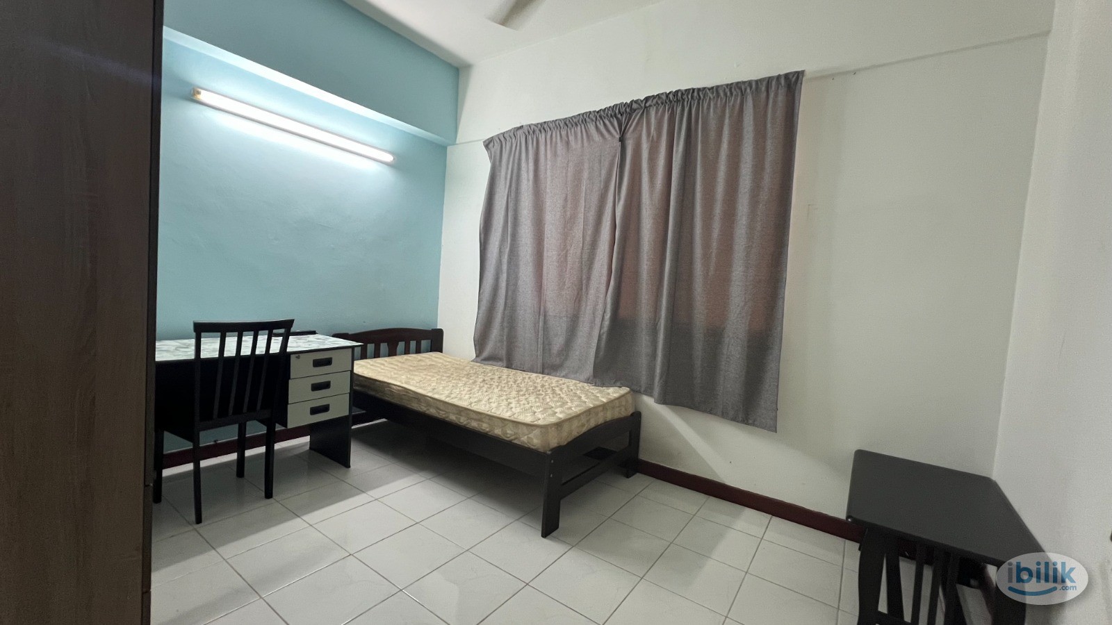 Middle Room at Sunway Damansara, Petaling Jaya - Image 5
