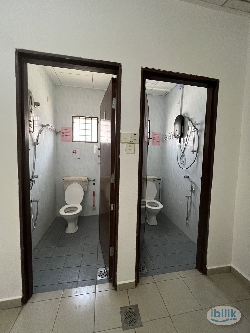 Middle Room at Subang Jaya, Selangor - Image 4