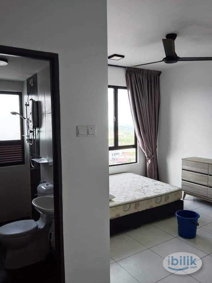 Master Room at The Heights Residence @ Taman Muzaffar Heights, Ayer Keroh - Image 2