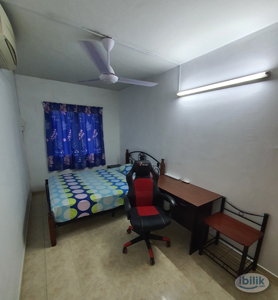 Middle Room at Endah Regal, Sri Petaling - Image 2