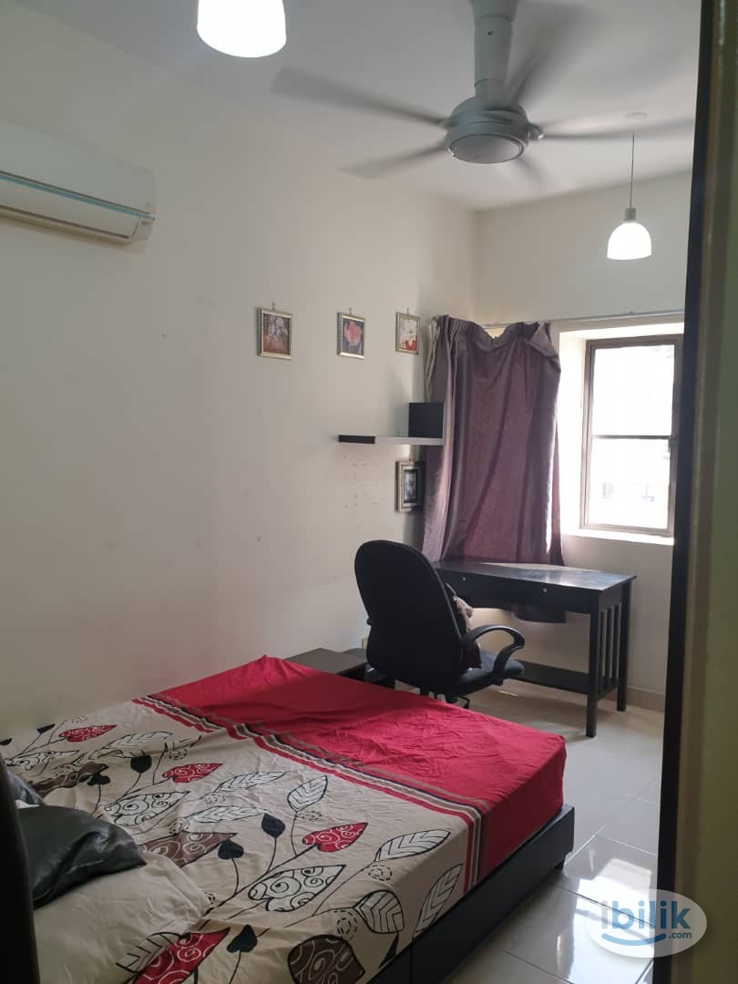 walk to mrt station small room at Pelangi utama - Image 1