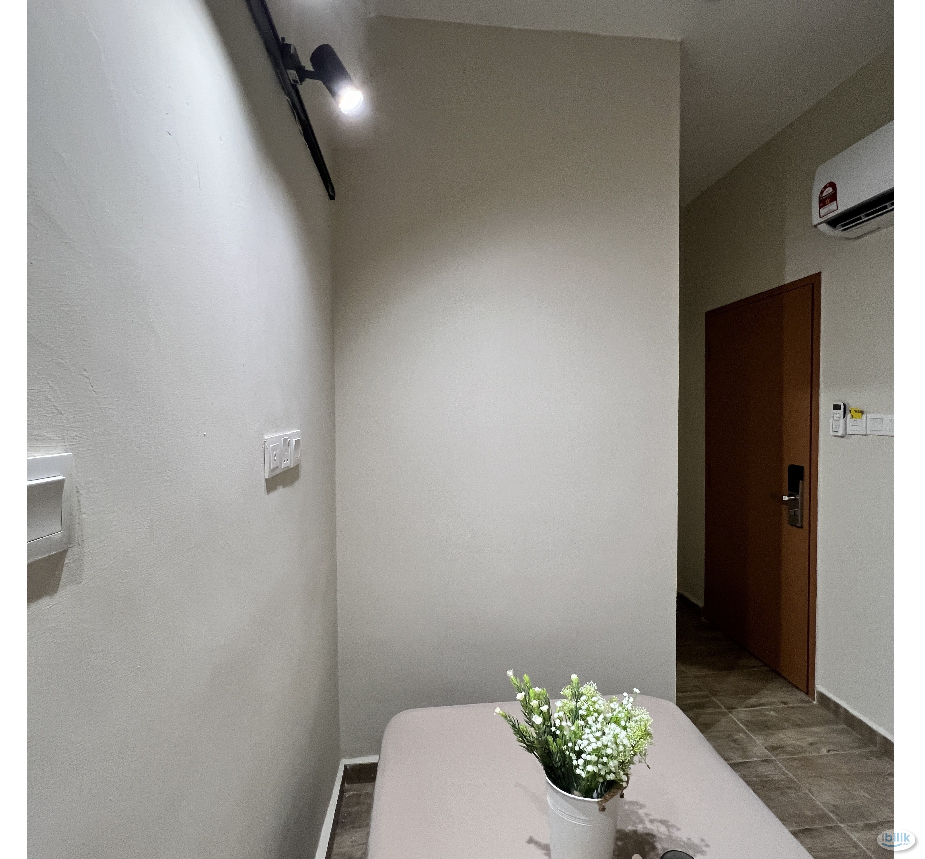11mins walk to Times Square 🚶‍♂️ Furnished Room Rent at Pudu - Image 4