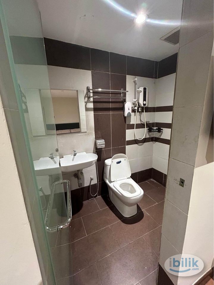 Syawal Promo 🕌  Room for Rent + Private Toilet near Batu 3 Shah Alam - Image 1