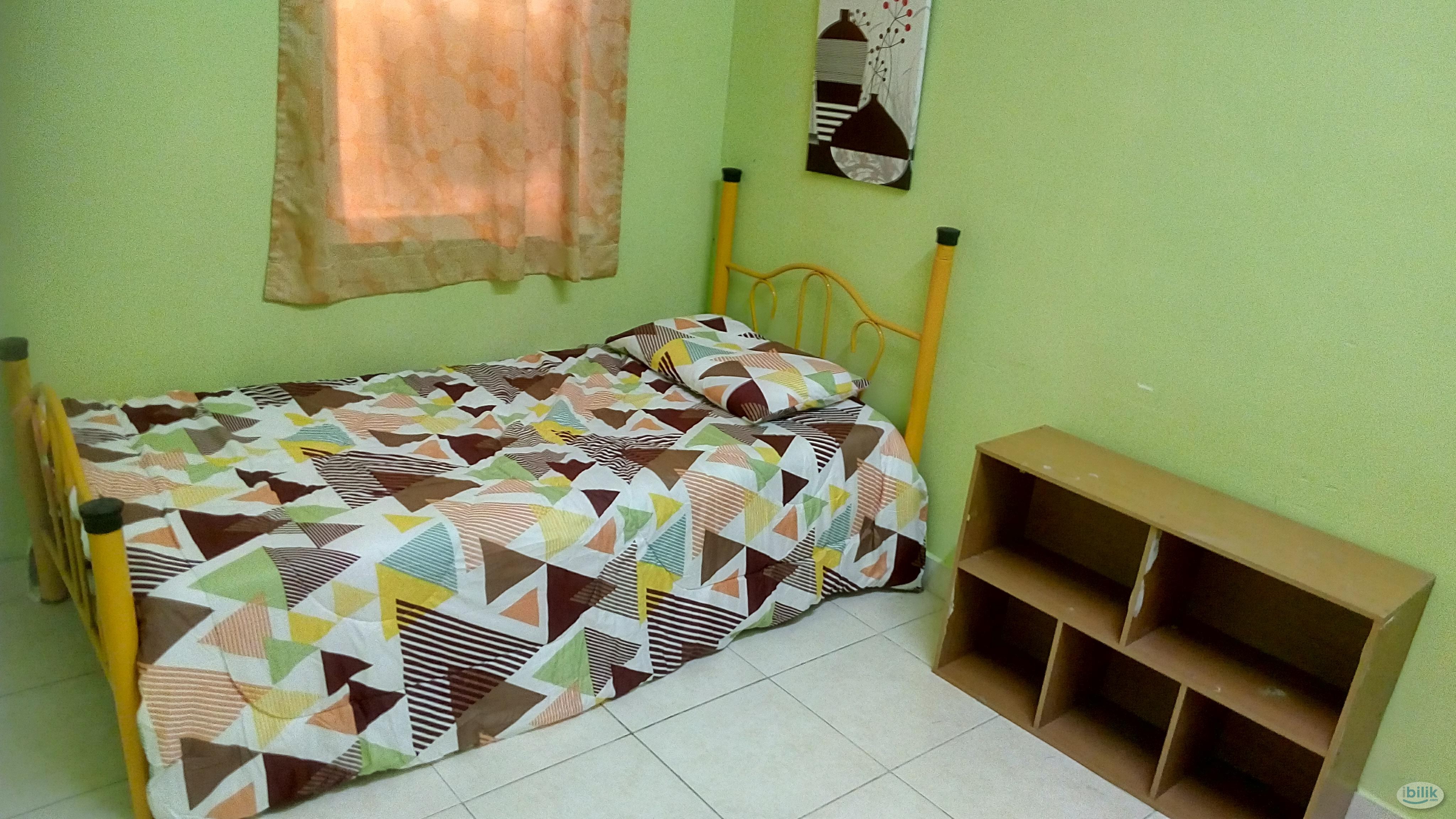 Cyberia Smarthome. E  Furnished NONsharing middle room  Airconditioned. - Image 5