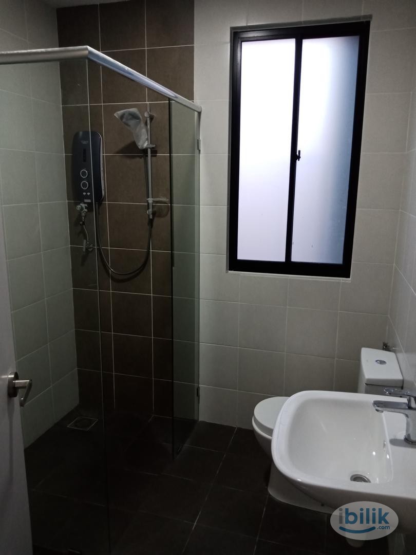Single Room at D'Sands Residence, Old Klang Road - Image 3