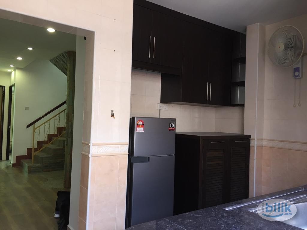Single Room at Nusavilla, Skudai - Image 3