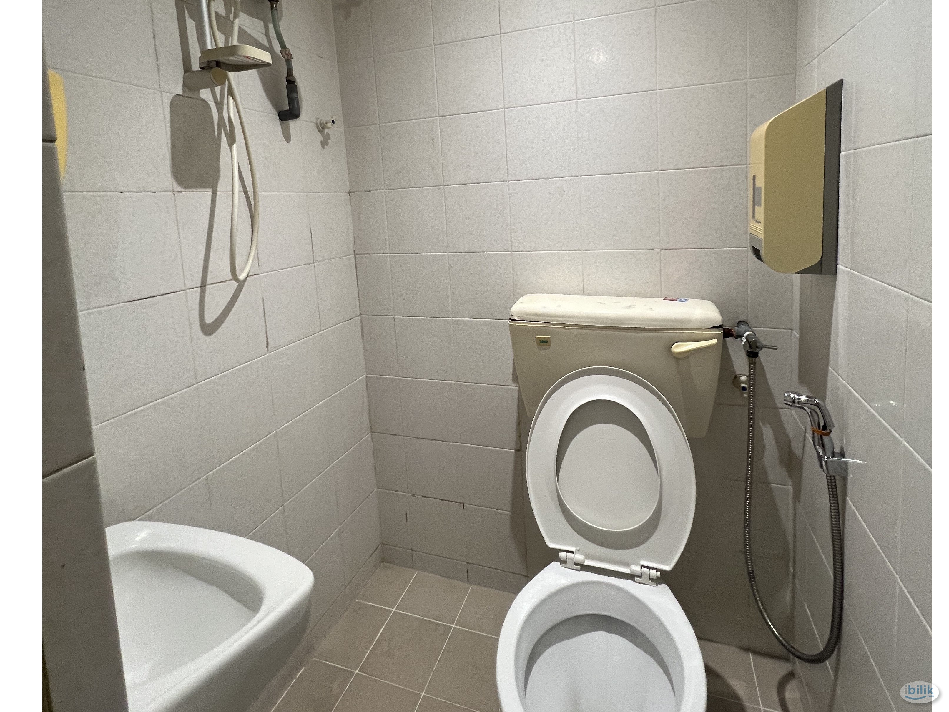 One Month Deposit Only 😲 Middle Room at Damansara Utama, Petaling Jaya Near Starling Mall - Image 3