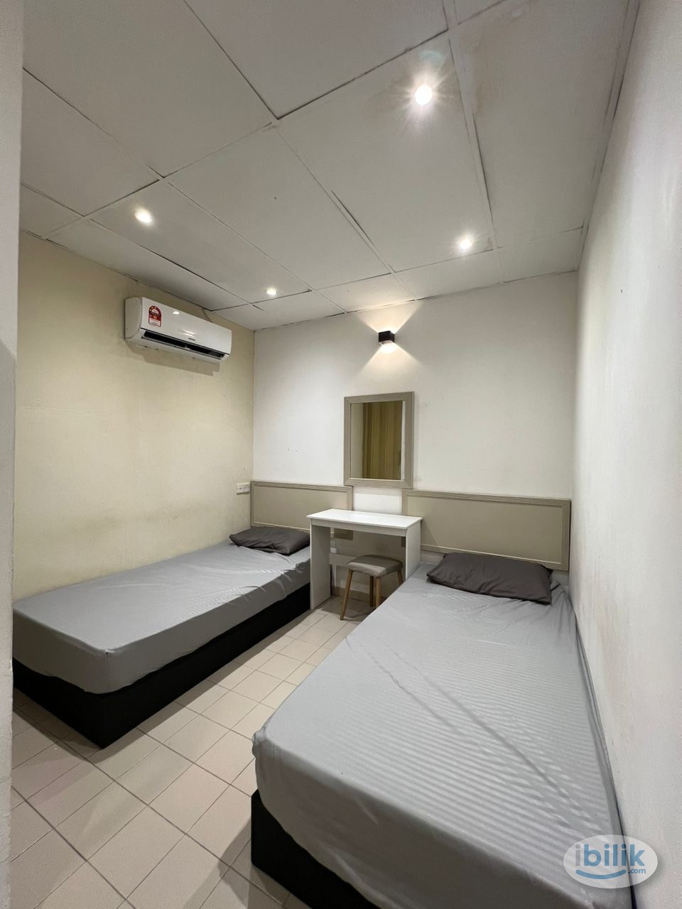Swing & Pillow Co-Living ✨ Walking distance to Starling Mall 🚶🏻‼️ - Image 1