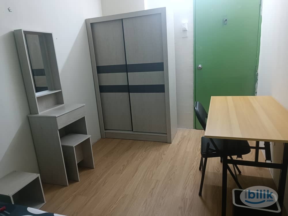 Master Room at Sri Saujana Apartment, Georgetown - Image 2