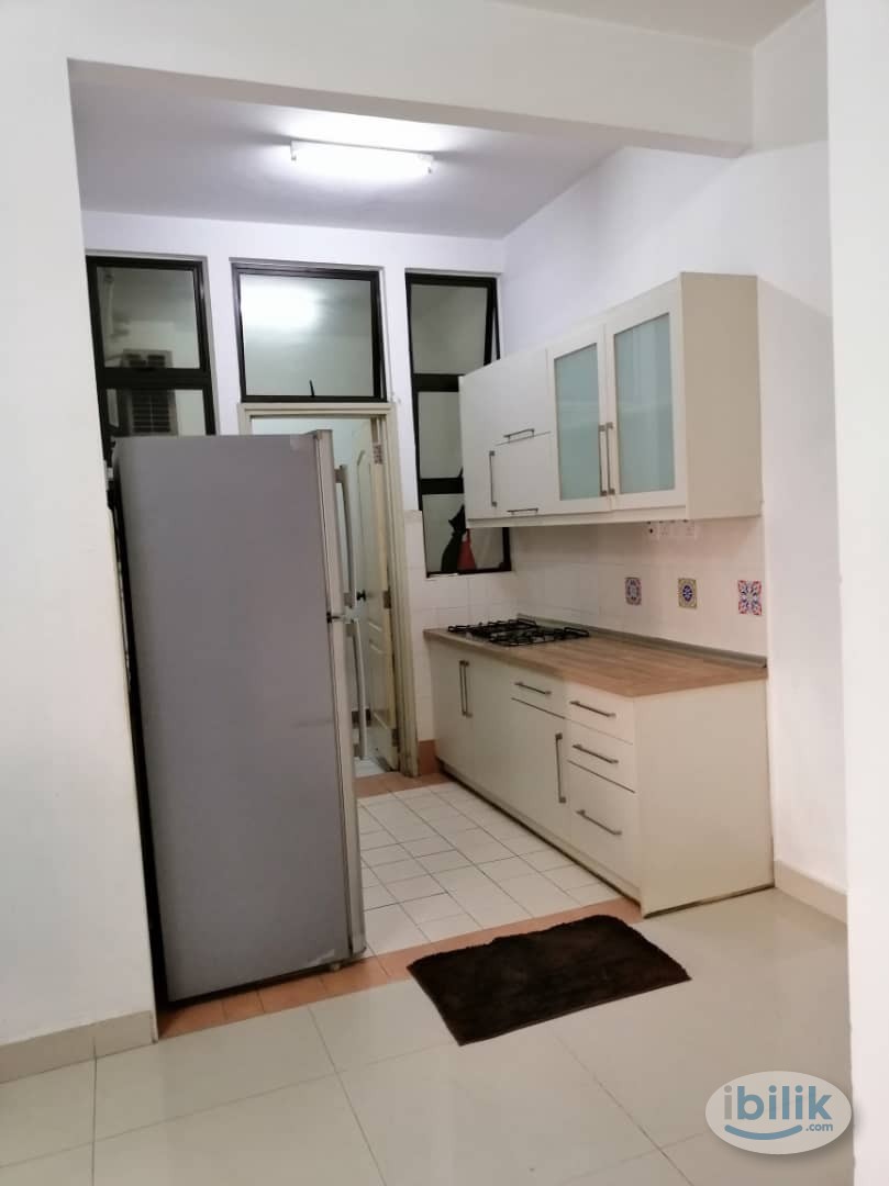 Mrt single room at Pelangi utama condominium - Image 3