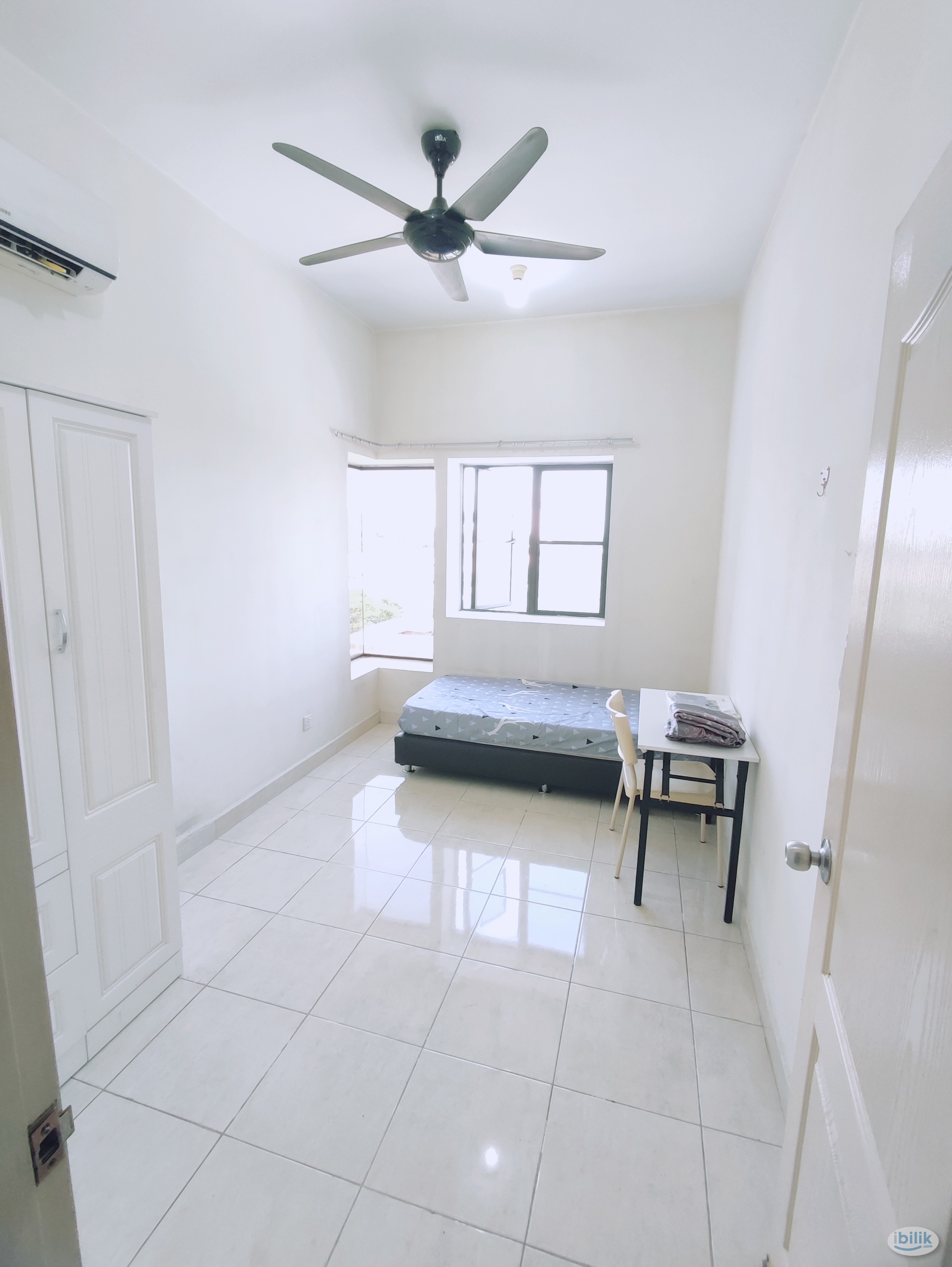 Bandar utama middle room at Pelangi utama - Image 3