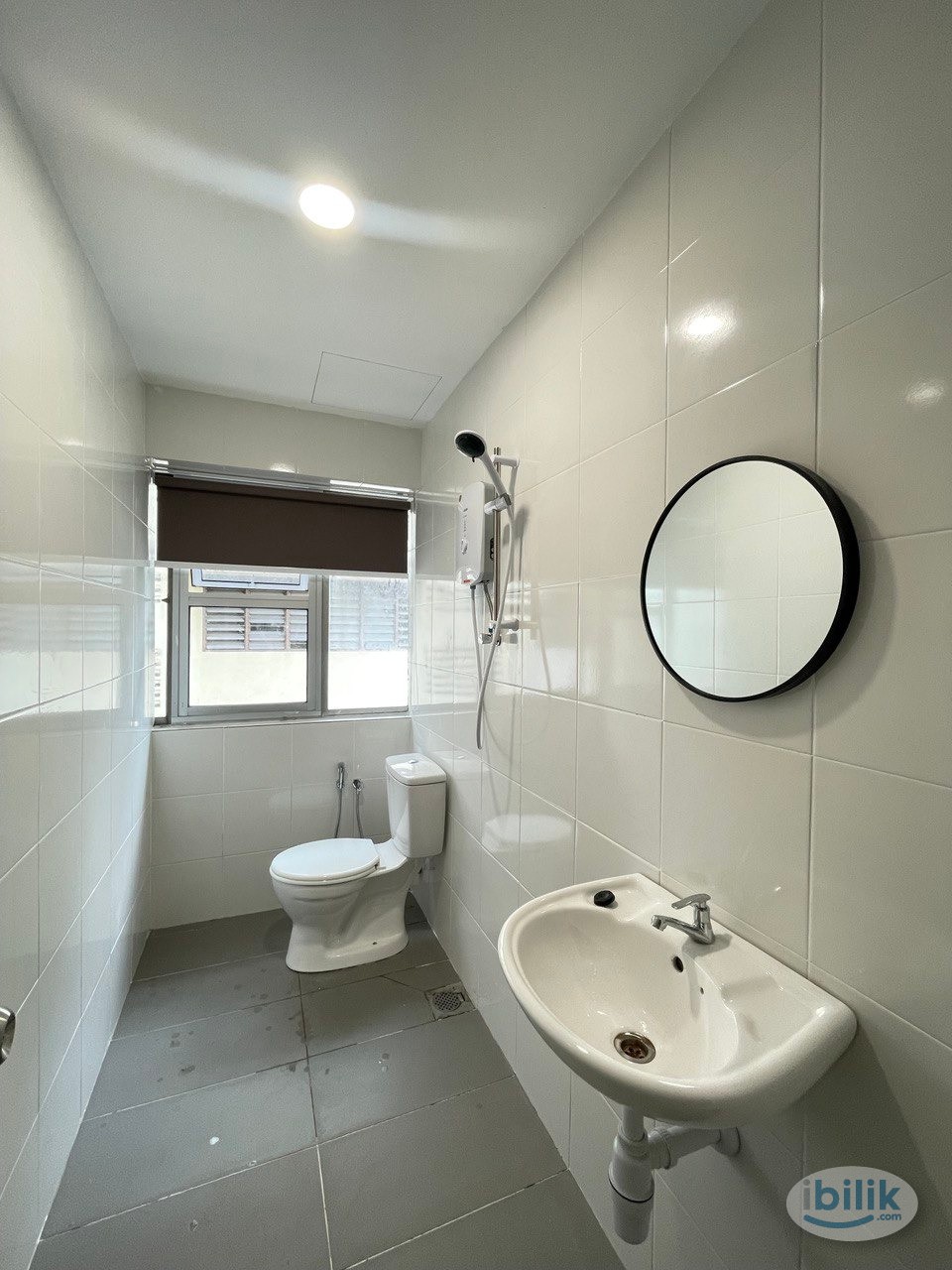 [Kentonmen] Queen Bedroom Available with Private Bathroom 🚽 in Near to MRT Station / Jalan Ipoh 🚡 - Image 2
