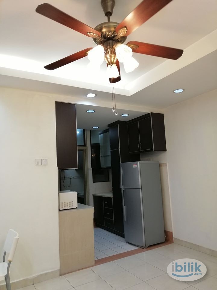 including utilities middle room at pelangi utama condo - Image 3