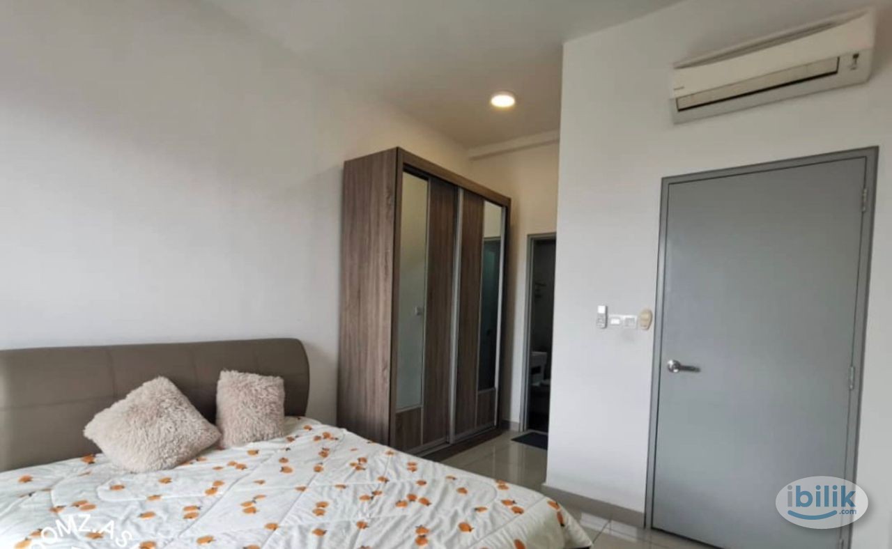 female middle room at ken damansara 1 - Image 2