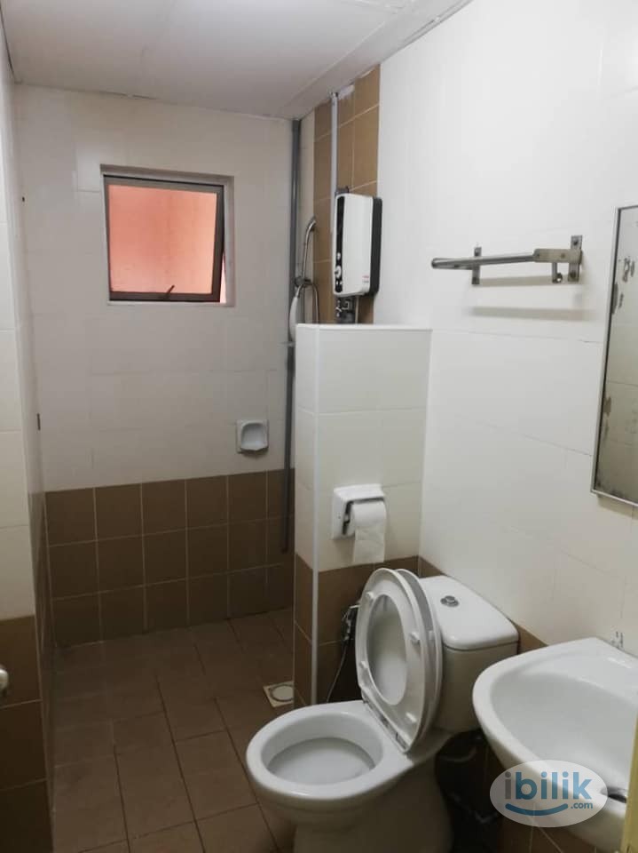 Room at Fortune Park, Seri Kembangan - Image 1