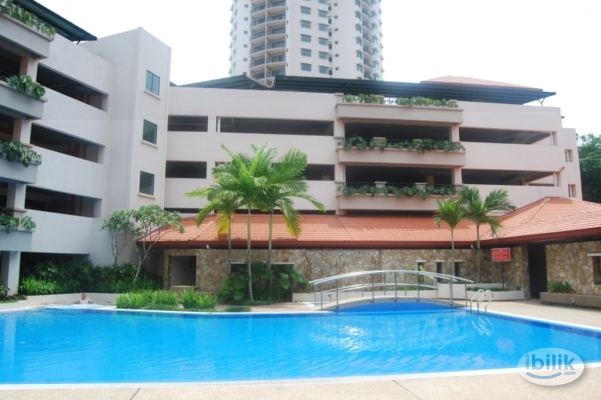 Stay at the heart of Dutamas - Master Room with attached bathroom at Changkat View Condo - Image 1