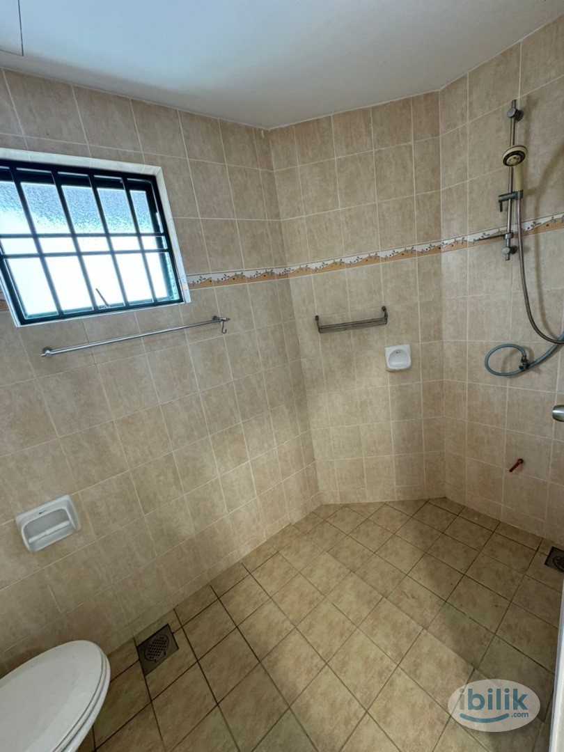 [Heart of Dutamas] Single Private Room at Changkat View, Dutamas - Close to Mont Kiara, Solaris, Dutamas - Image 3