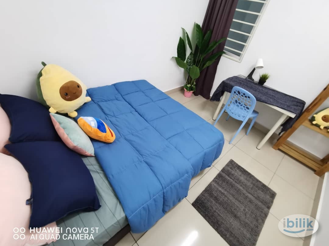 Private Middle Room at Pacific Place, Ara Damansara - Image 1