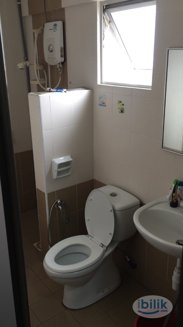 Single Room at Fortune Park, Seri Kembangan - Image 2