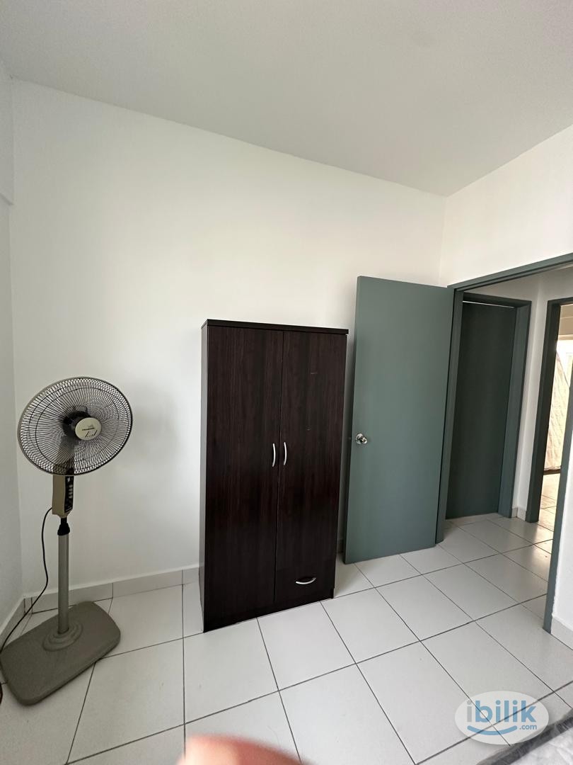 Master bedroom c/w Private Toilet at Kepong & near to MRT Kepong - Image 5
