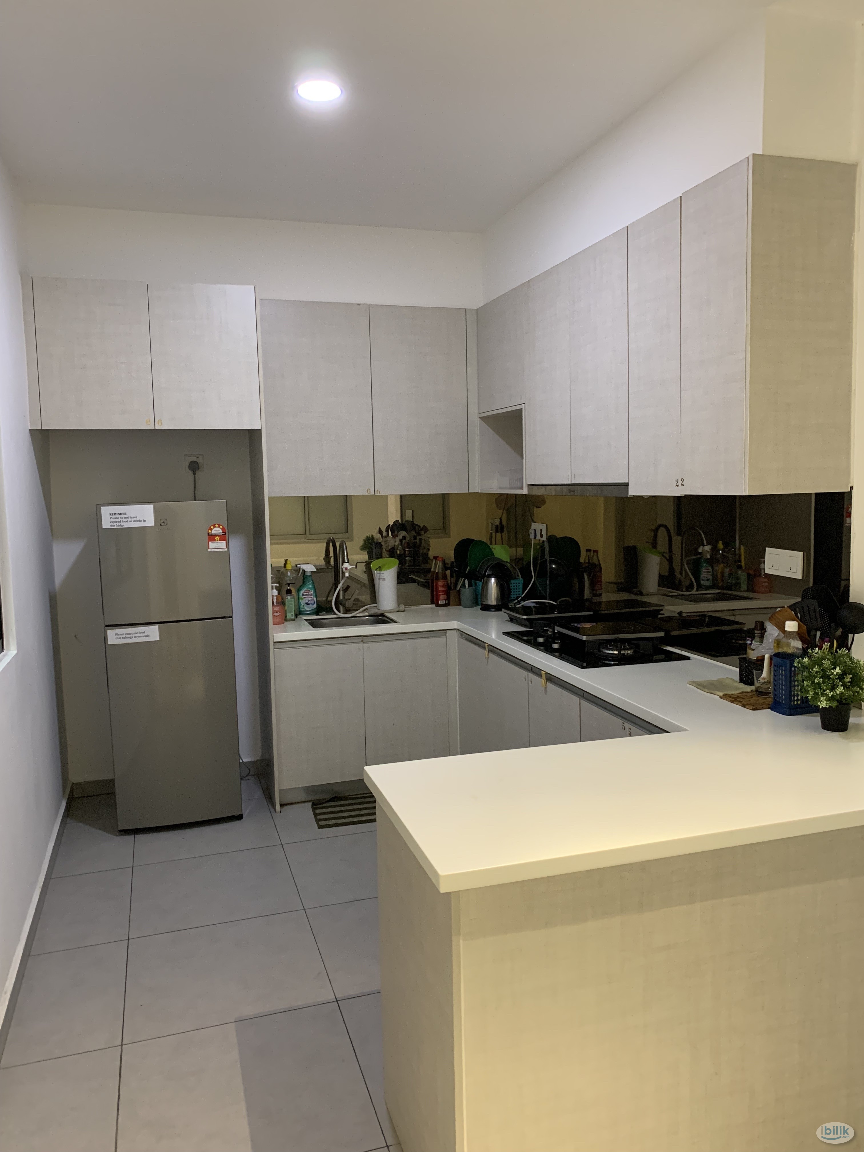 Middle Room at D'Sands Residence, Old Klang Road - Image 2