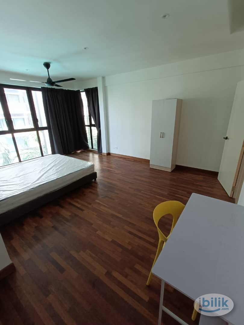 🚗5 Mins driving distance to Hospital Shah Alam with Low Deposit ❗ Master Room Rent at I-Residence Shah Alam near to UiTM - Image 1