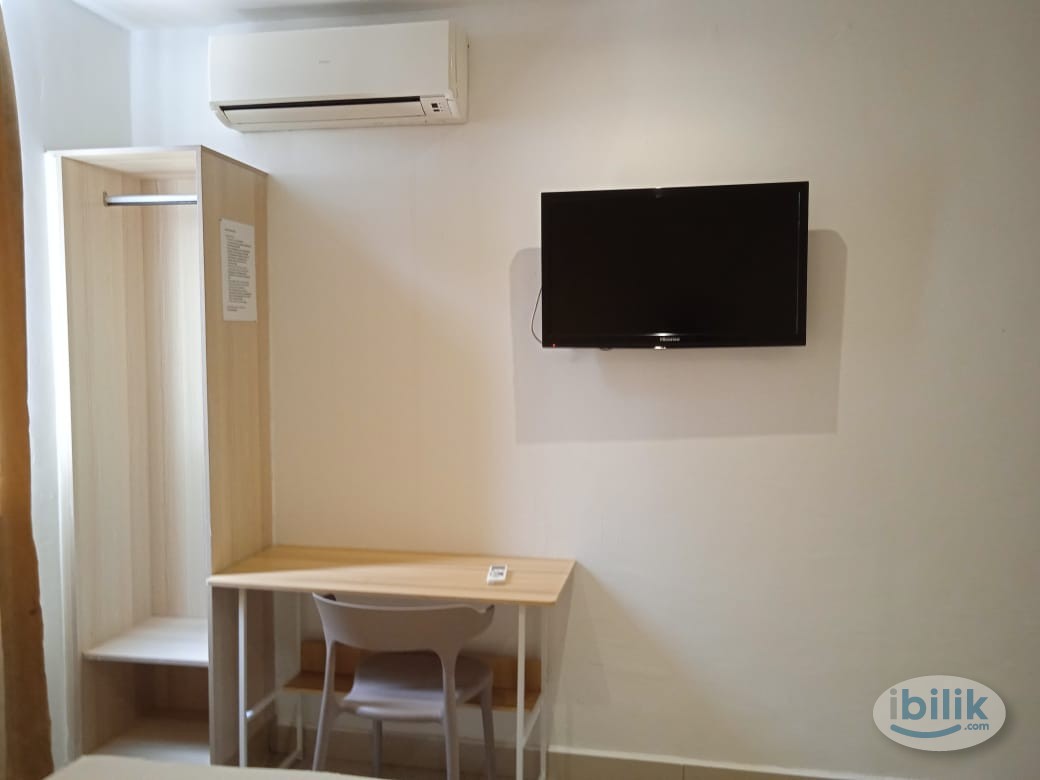 Walk 3 Min to Atria Mall, Master Room @ Damansara Jaya, Petaling Jaya, Damansara Inn SS22, Nobel International School, S - Image 2