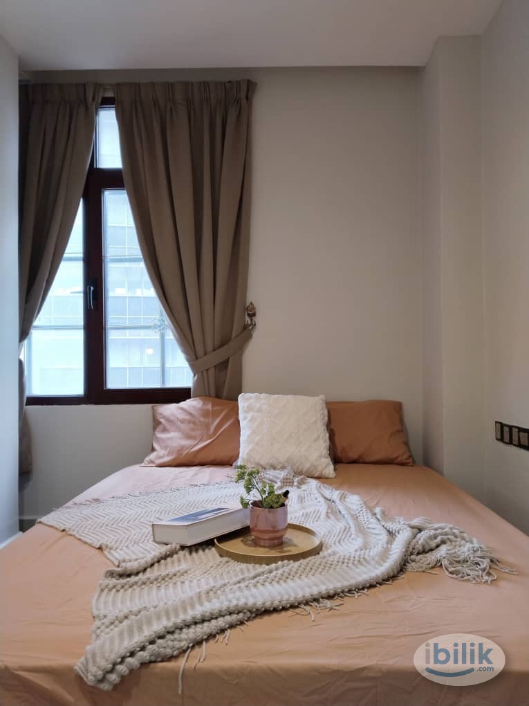 [Mountbatten] Available Master Room at Petaling Street, Pudu Near Masjid Jamek / LRT Station 🚡 - Image 1