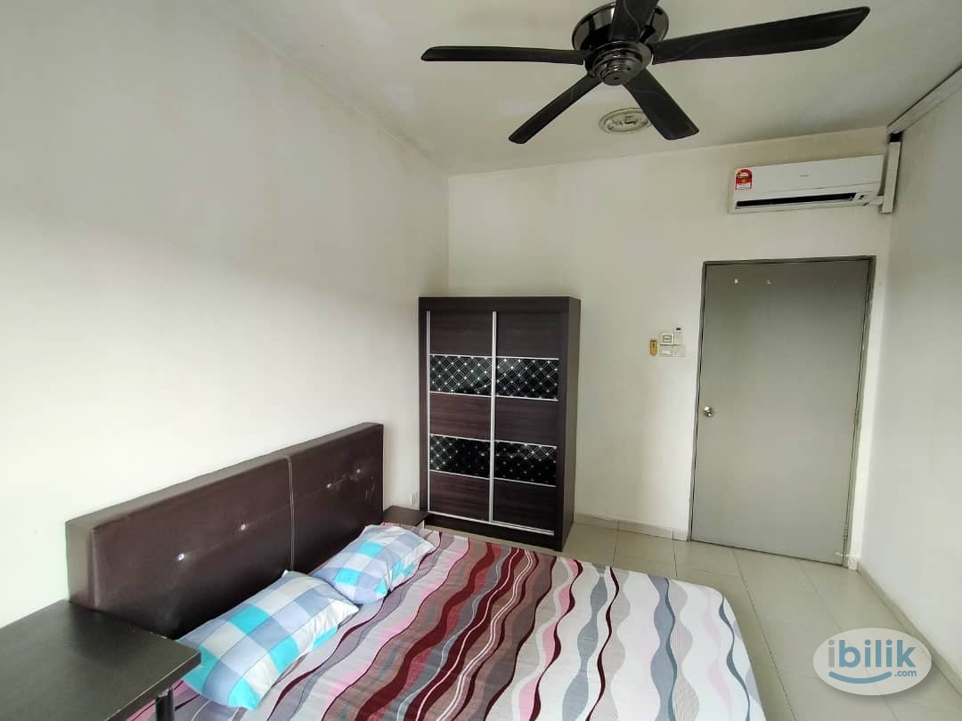 Middle Room at Suria Jelatek Residence, Ampang Hilir - Image 3