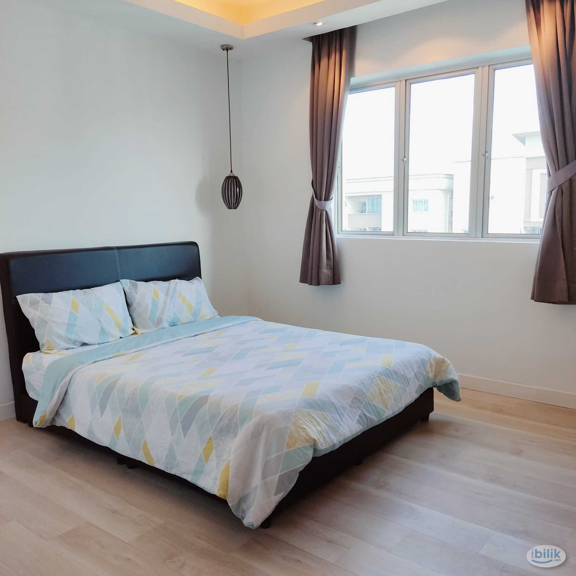Girls House, Comfy Master Room, Safe Security near Olive Hill, Equine Park Putra Permai, Hosp Serdang, UPM, Putrajaya, I - Image 1