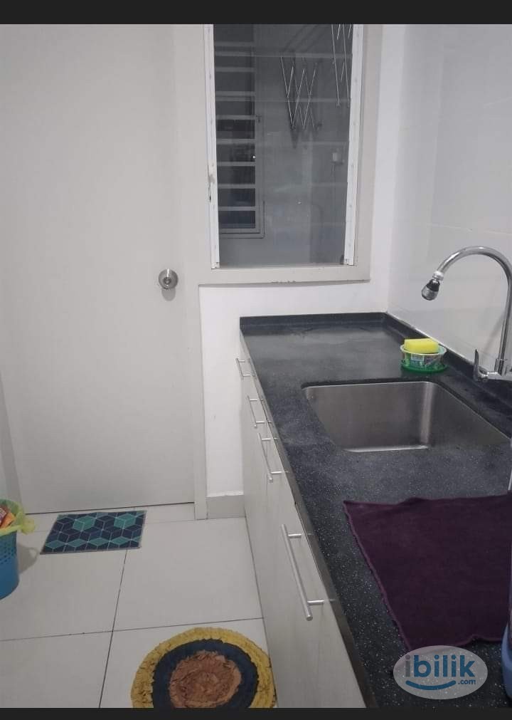 Looking for tenant female working at ken Damansara - Image 2