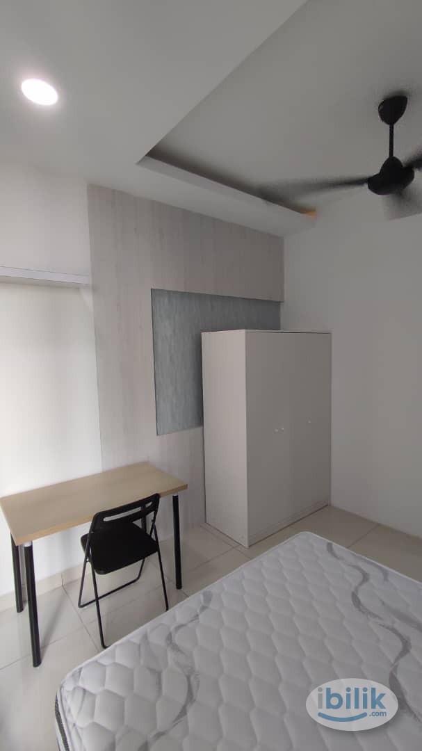 SPACIOUS,FREE WIFI+UTILITIES, Middle Room at The Havre, Bukit Jalil - Image 2