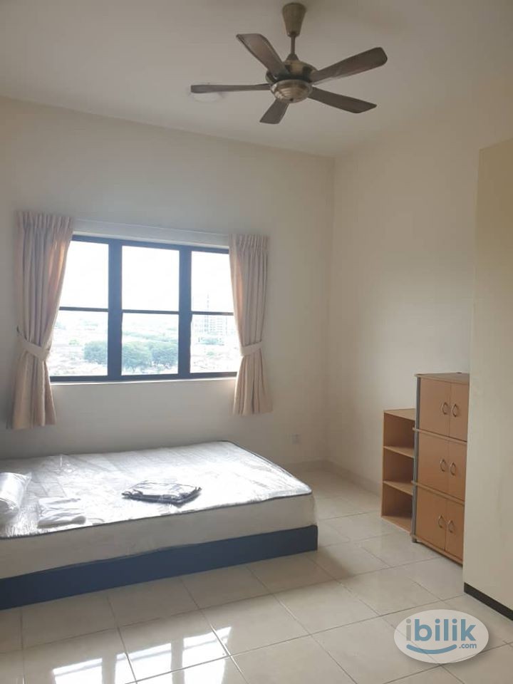 master room available at pelangi utama - Image 1