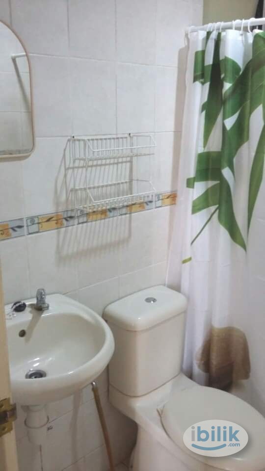 master room available at pelangi utama - Image 2