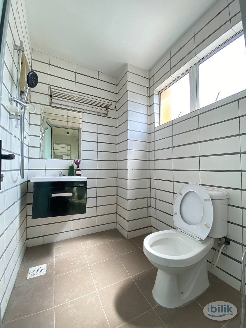 [KK, JLN PAHANG] Zero Deposit‼ Available Master Room in Chow Kit, KL near to Sentul / PWTC / Titiwangsa - Image 3