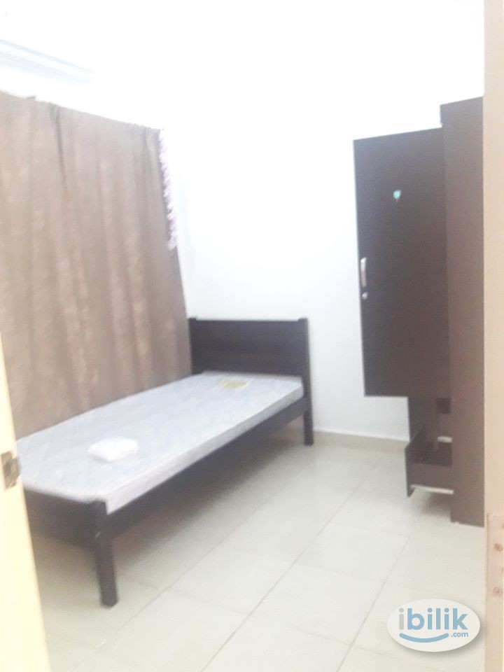 single room available at pelangi utama - Image 3