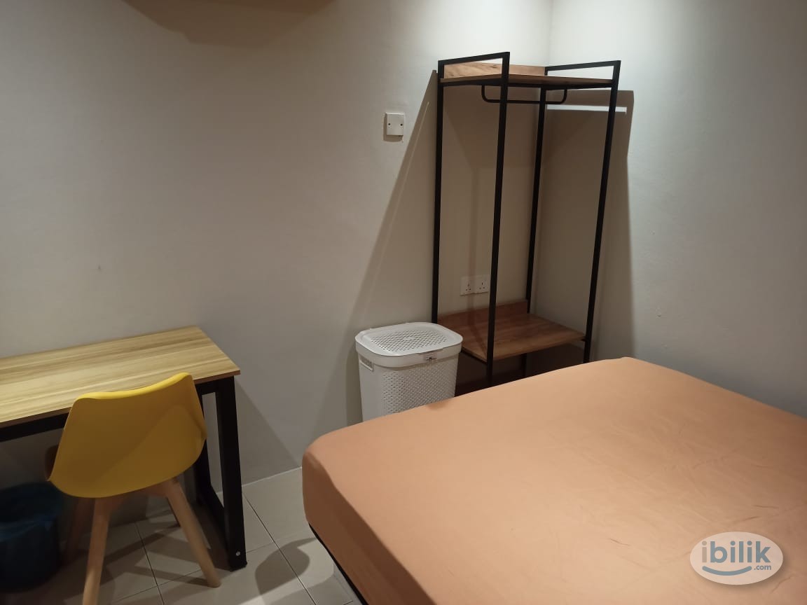 [Sunrise Inn] Available Queen Master Room in Kuchai Lama Near Old Klang Road Drive to MRT Station / TRX - Image 2