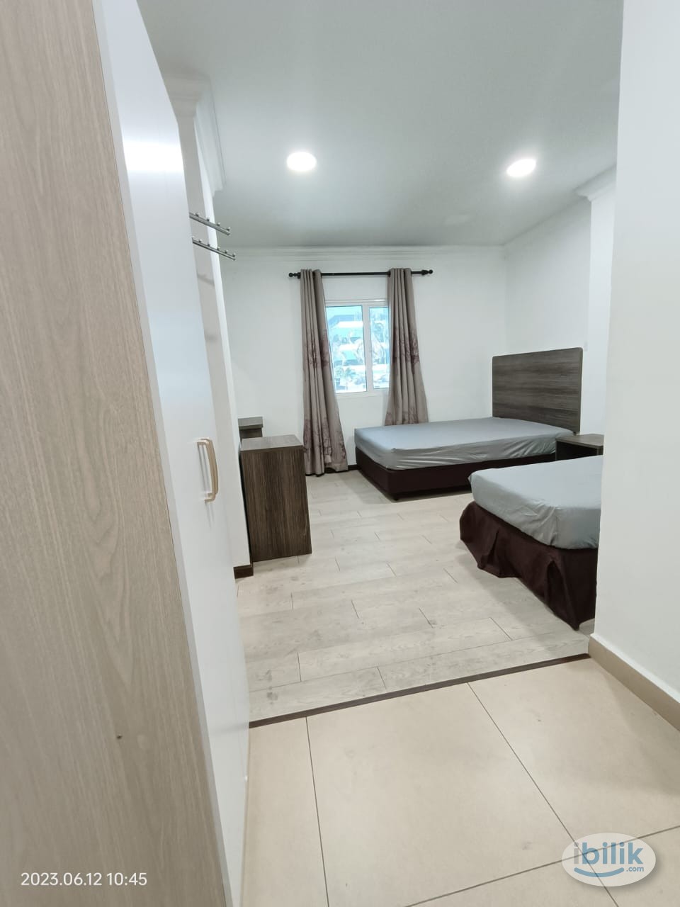 [Start Town Inn] Available Double Single Bed in Master Room at Berjaya Times Square, Bukit Bintang - Image 2