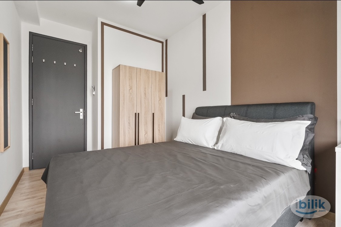 Exclusive Medium Room Fully Furnished Emporis Kota Damansara - Image 1