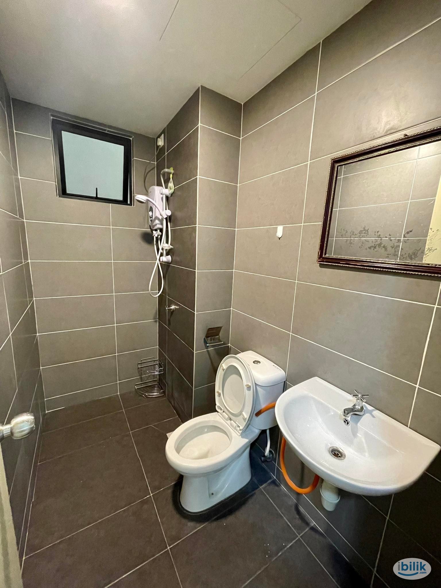 🌟 🛏️ Master Room for Rent @ Sentul 🌟 Near KTM, MRT, LRT to TRX, KLCC, Jalan Ipoh, Damansara, Kepong, HKL, and Setapak 🚇 - Image 3