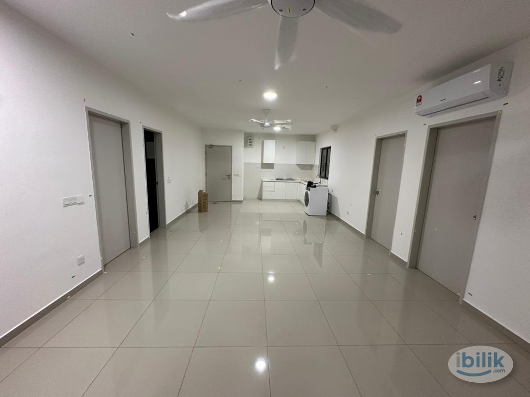 Fully Furnished 🌟 Middle Room @ 🏠 Huni Eco Ardence, Setia Alam - Image 2