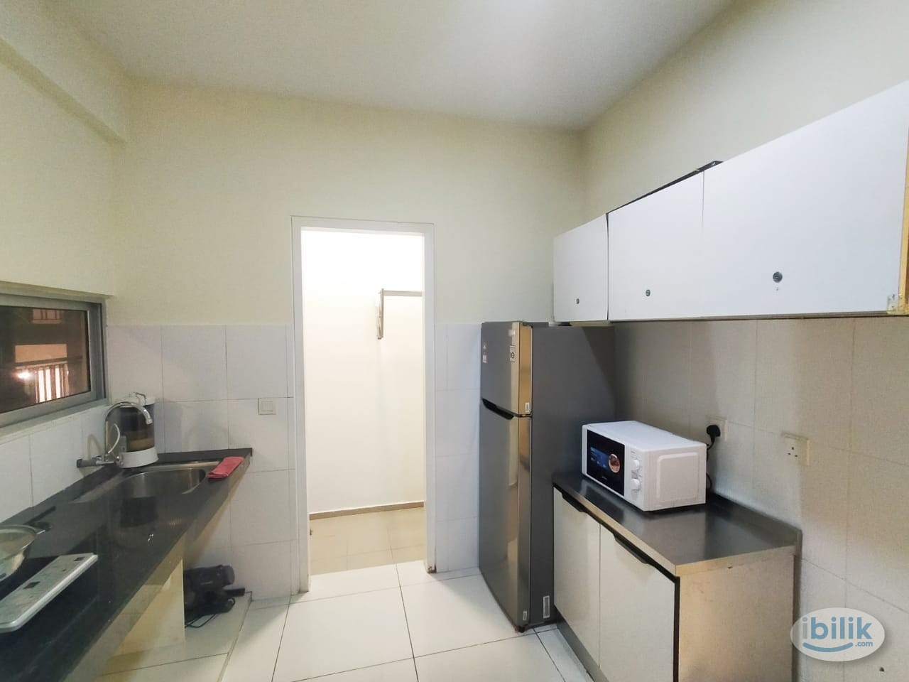 Female Master Room at Elevia Residences, Bandar Puchong Utama/Tasik Priima - Image 1