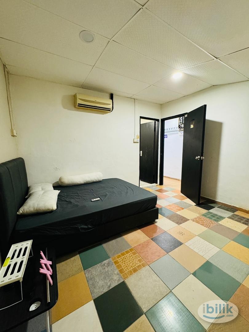📍CENTURY GARDEN JB ROOM FOR RENT💰LOW DEPOSIT💰Master Room at Taman Century Garden Johor Bahru, Johor - Image 4
