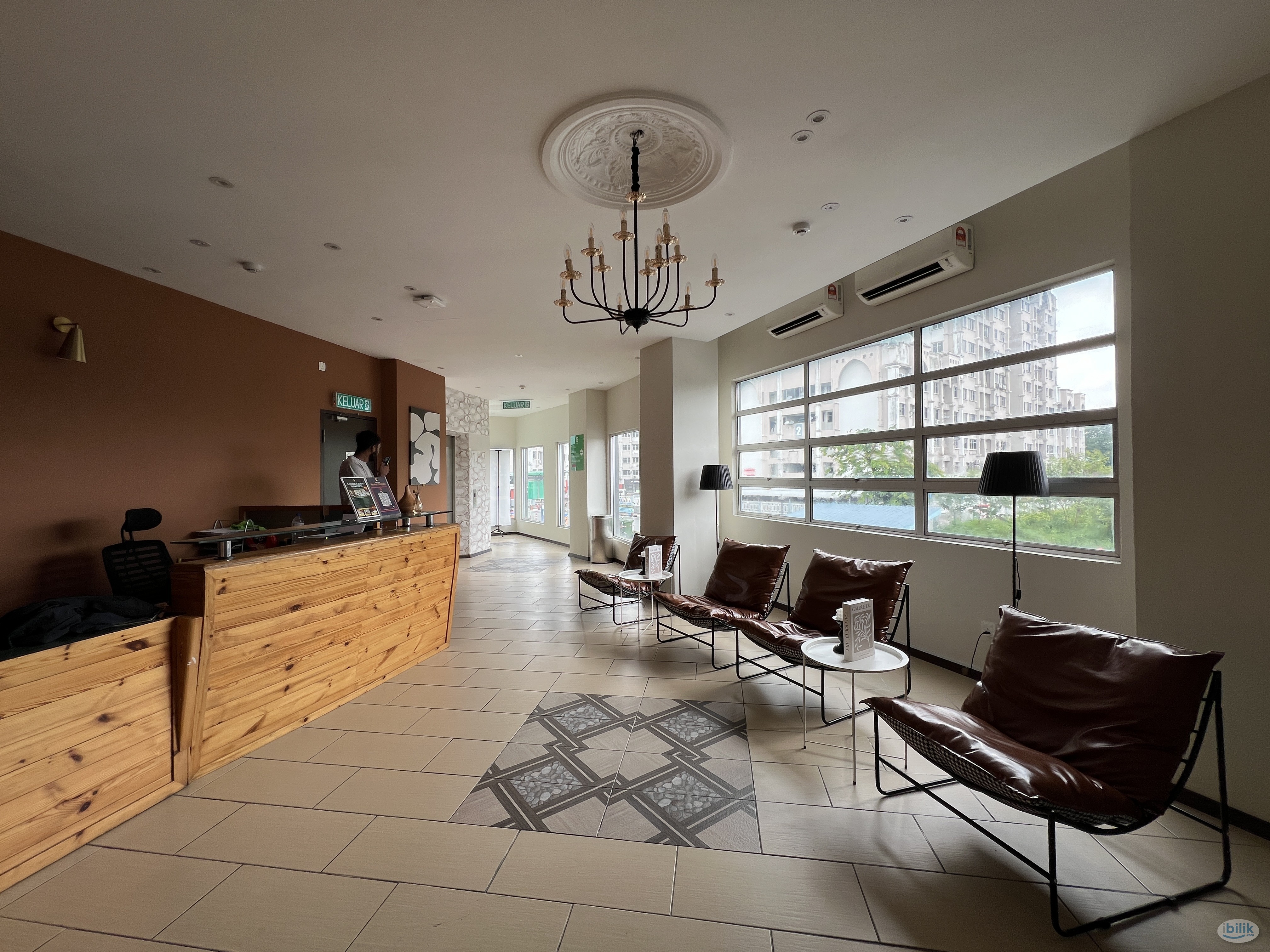 Working at Shah Alam Hospital ❓ Available Master Room near Seksyen 7 - Image 3